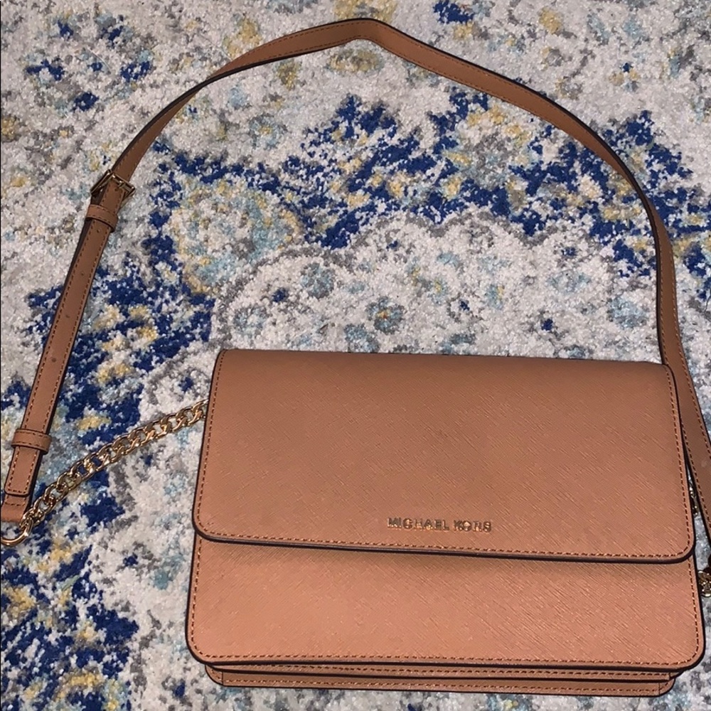 Michael kors camel saffiano handbag / crossbody